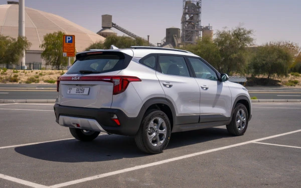  Urban Gray Pearl KIA Seltos Photo 5