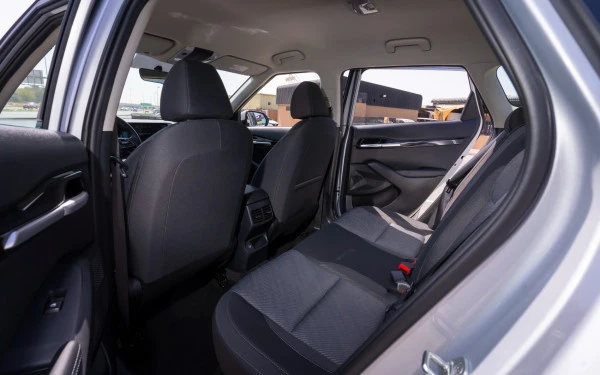  Urban Gray Pearl KIA Seltos Photo 10