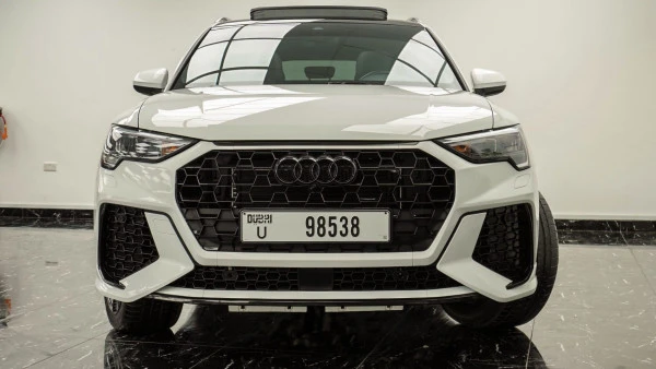 White Gray 2021 Audi Q3 with RS3 bodykit Photo 2