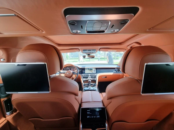  White Gray Bentley Flying Spur Photo 5