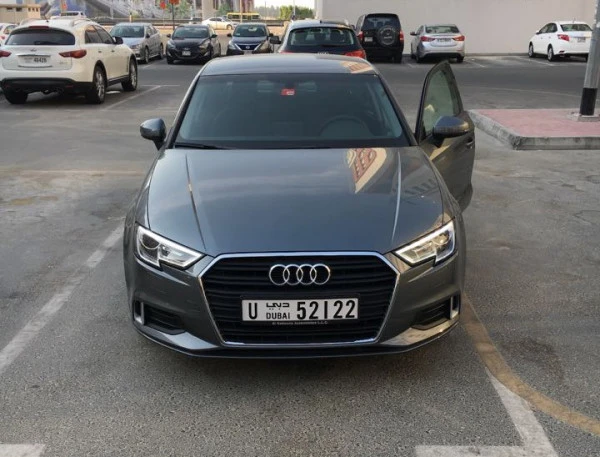  White Audi A3 Photo 2