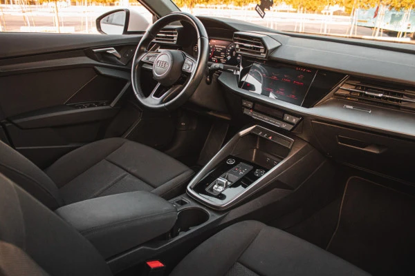  White Audi A3 Photo 5