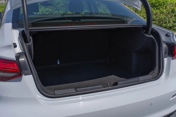  White Audi A3 Photo 10