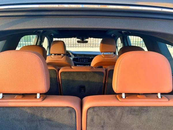  أبيض أودي Q7 Photo 2