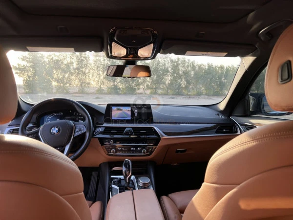  Blanc BMW 5 Series Photo 4