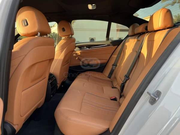  Blanc BMW 5 Series Photo 6