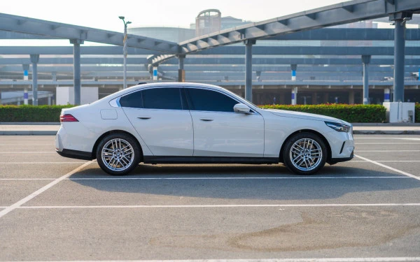  Blanco BMW 520i Photo 2