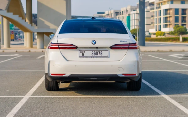  Blanco BMW 520i Photo 4