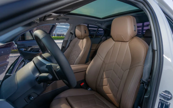  Blanco BMW 520i Photo 5