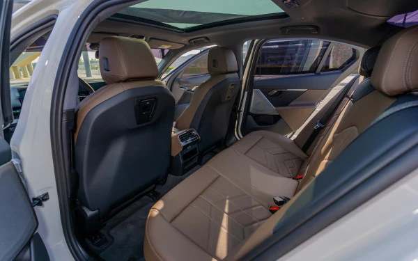  Blanco BMW 520i Photo 9