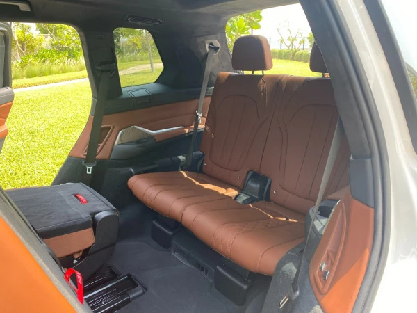  أبيض بي ام دبليو X7 Photo 6