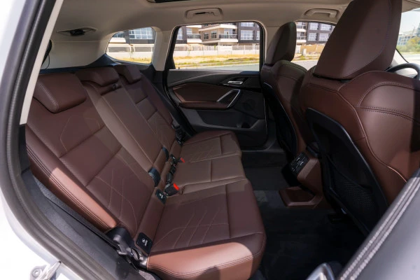  White BMW X1 Photo 14