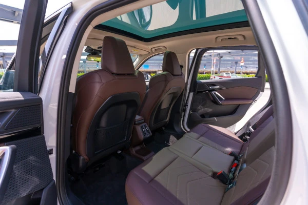  White BMW X1 Photo 15