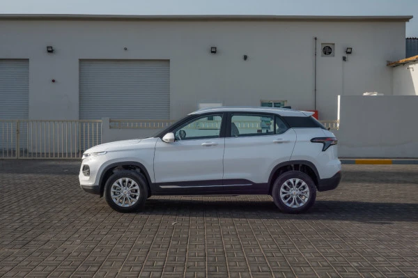  White Chevrolet Groove Photo 4