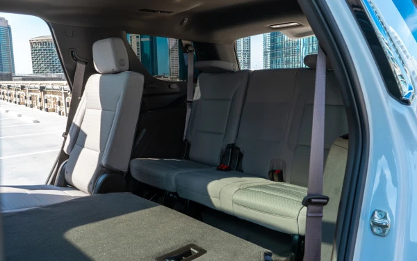  Bianca Chevrolet Tahoe Photo 5