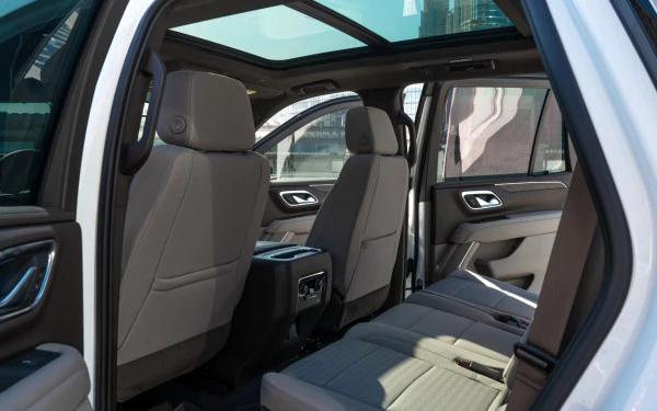  Bianca Chevrolet Tahoe Photo 7