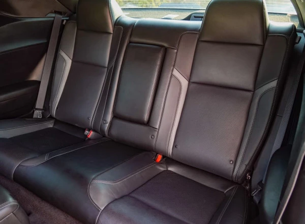  أبيض دودج تشالنجر;دودج تشالنجر Photo 3