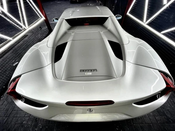  White Ferrari 488 Spyder Photo 2