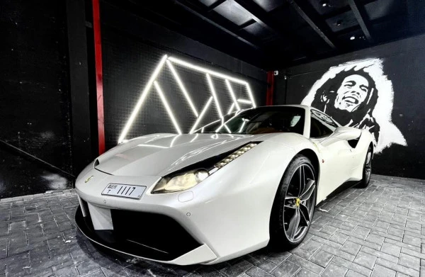  White Ferrari 488 Spyder Photo 6