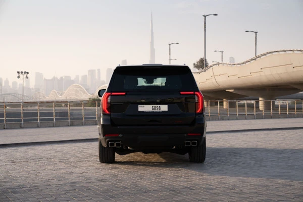  Blanco GMC Yukon Denali Photo 2