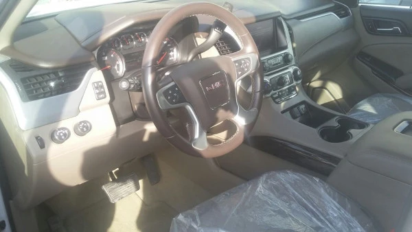  ناصعة البياض جي ام سي يوكون اكس ال Photo 7