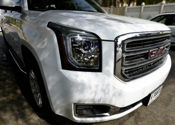  ناصعة البياض جي ام سي يوكون اكس ال Photo 15