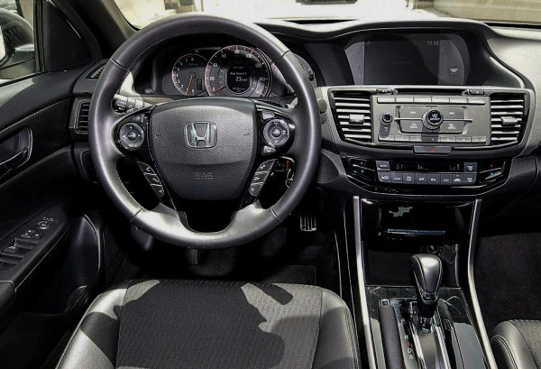  White Honda Accord Sport Photo 3