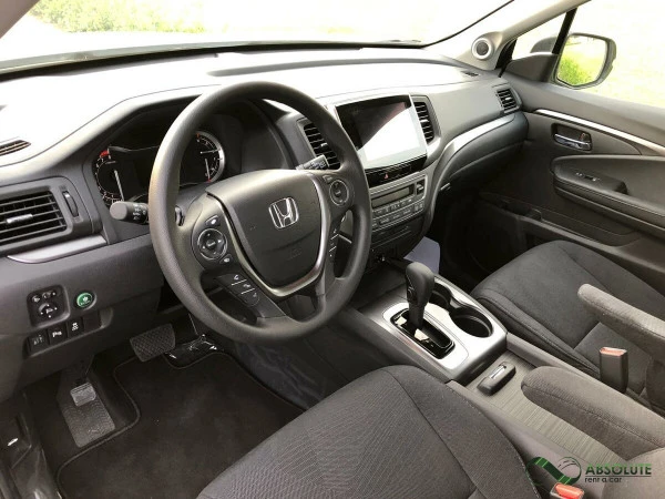  White Honda Pilot Photo 3