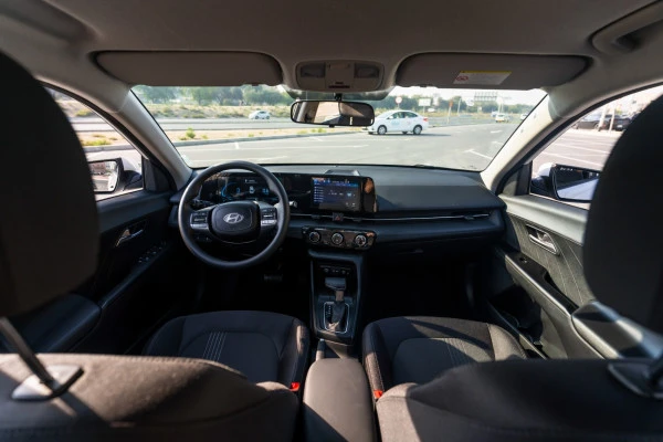  Weiß Hyundai Accent Photo 12