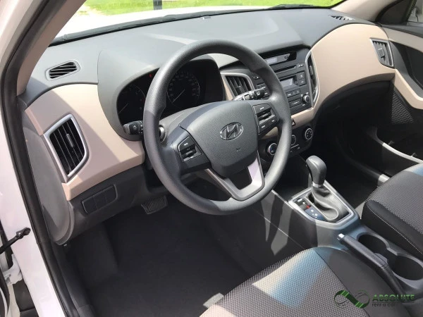  White Hyundai Creta Photo 2