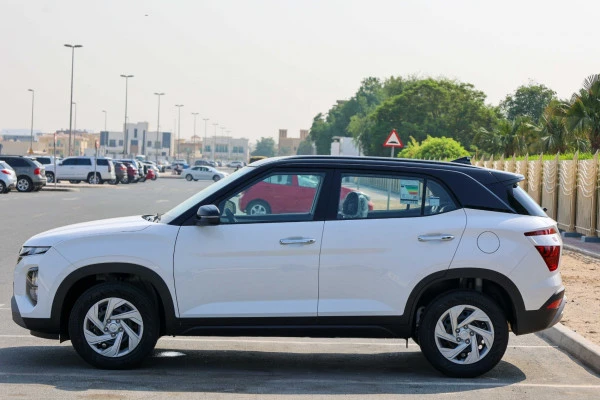  White Hyundai Creta Photo 2