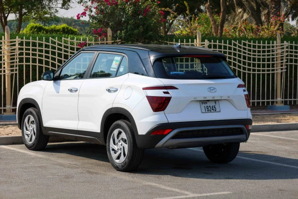  White Hyundai Creta Photo 3