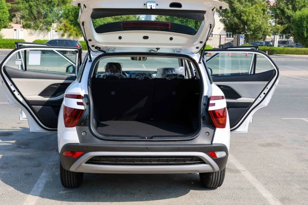  White Hyundai Creta Photo 7
