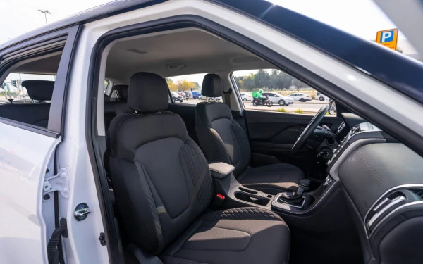  Weiß Hyundai Creta Photo 9