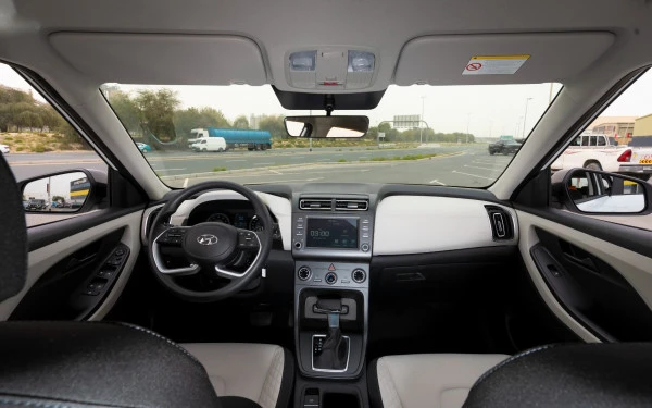  White Hyundai Creta Photo 12