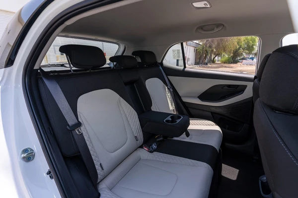  Bianca Hyundai Creta Photo 3