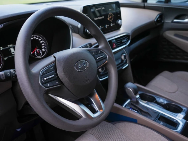  White Hyundai Santa Fe Photo 10