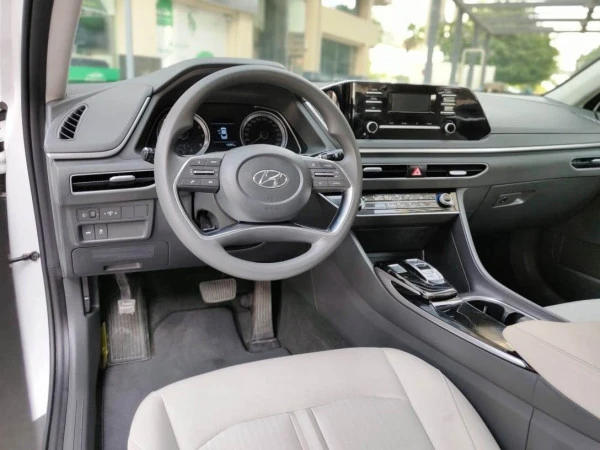  Blanc Hyundai Sonata Photo 3