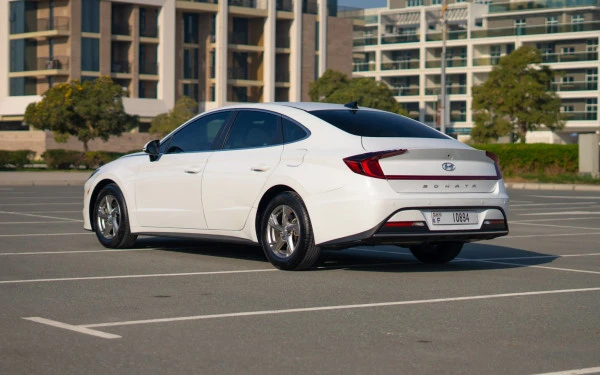  أبيض هيونداي سوناتا Photo 3