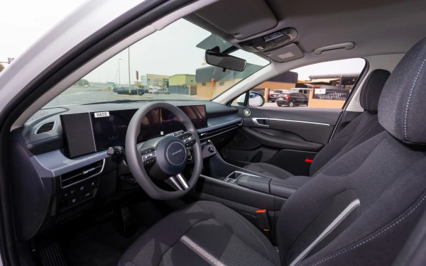  Weiß Hyundai Sonata Photo 7