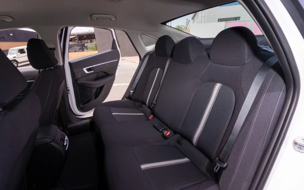  Weiß Hyundai Sonata Photo 10