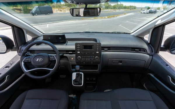  أبيض هيونداي ستاريا Photo 13