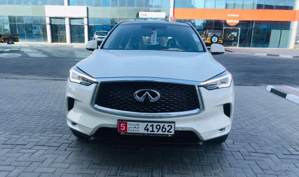  White Infiniti QX50 Photo 4