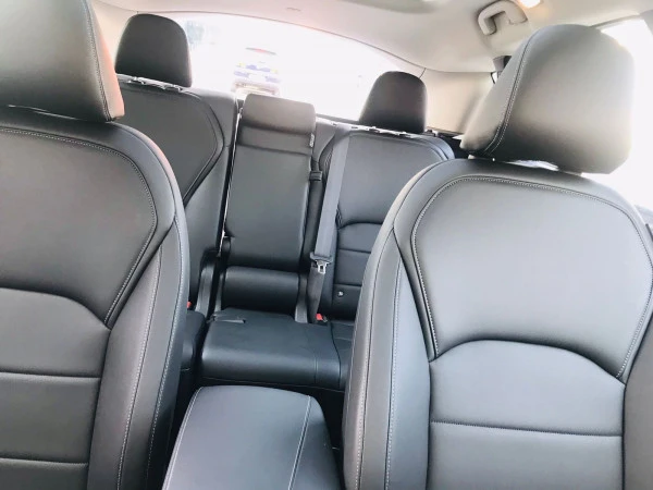  White Infiniti QX50 Photo 10