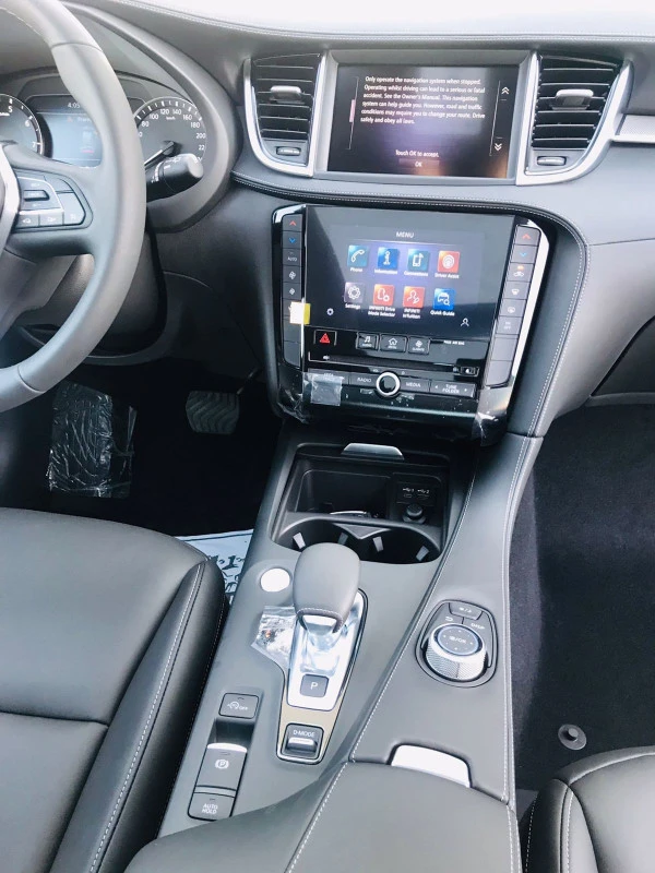  White Infiniti QX50 Photo 12