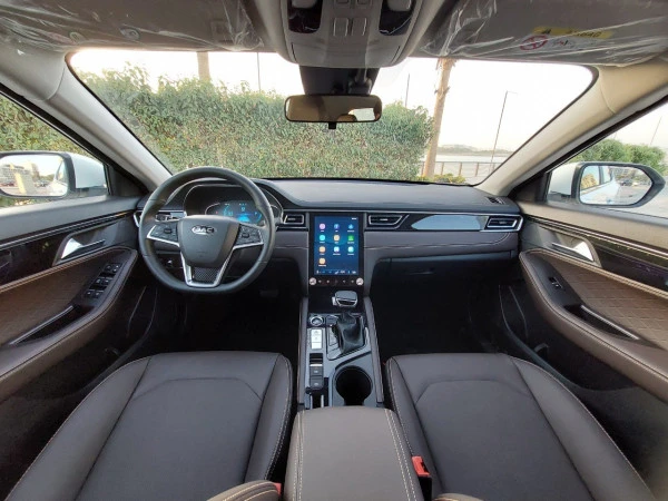  White JAC J7 Photo 4