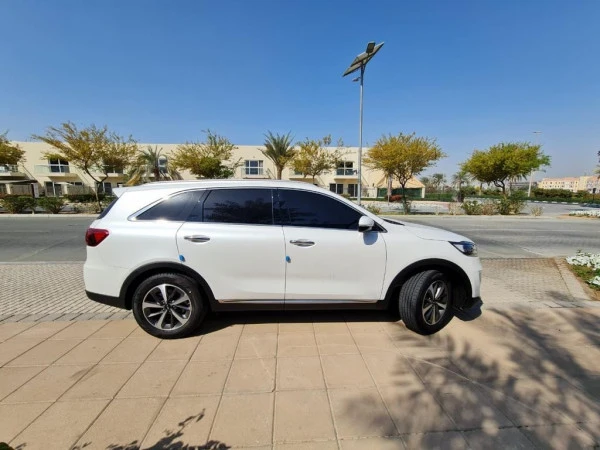  Blanc KIA Sorento Photo 2
