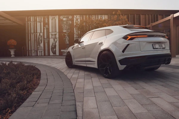  White Lamborghini Urus Novitec Photo 4