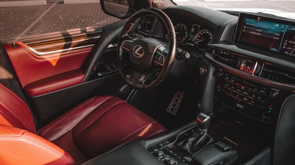  Bianca Lexus LX 570 Photo 4