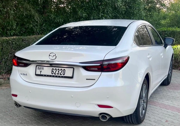  Белый Mazda 6 Photo 3